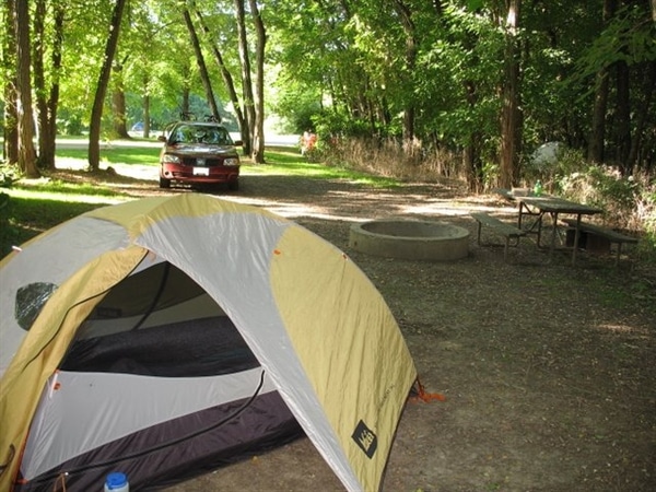 Lake Le-Aqua-Na State Recreation Area Campground - Lena-Camping in Illinois