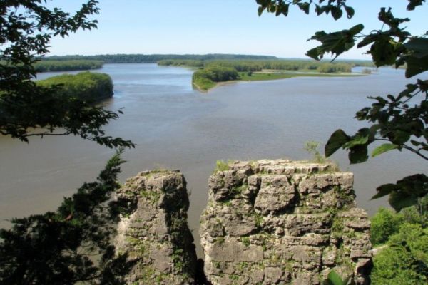 Mississippi Palisades State Park - Savanna Camping in Illinois