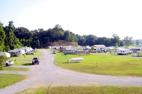 River Town Campground - Vicksburg Camping in Mississippi