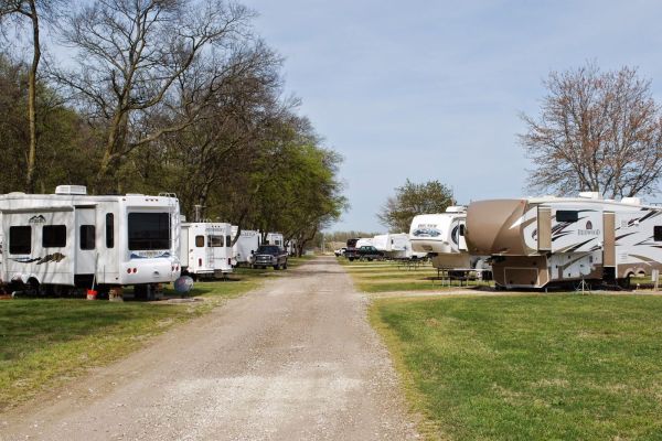 Tom Sawyer's RV Park (West Memphis)-Camping in Arkansas