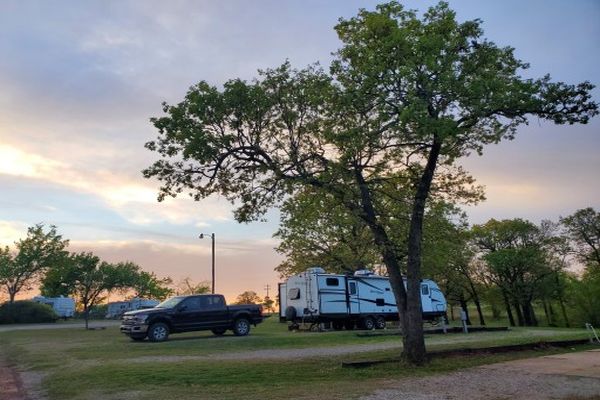 Oak Glen RV Park - Chandler Camping in Oklahoma