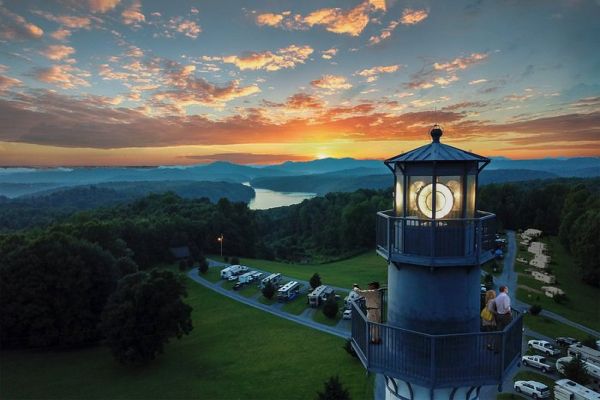 Summersville Lake Retreat & Lighthouse - Mount Nebo Camping in West Virginia