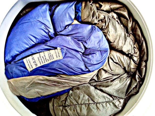 Troubleshooting_Common_Sleeping_Bag_Cleaning_Problems