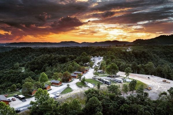 Twin Hollow Campground & Cabins - Gilbert Camping in West Virginia