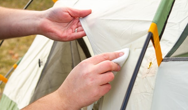 Clean the walls of the tent