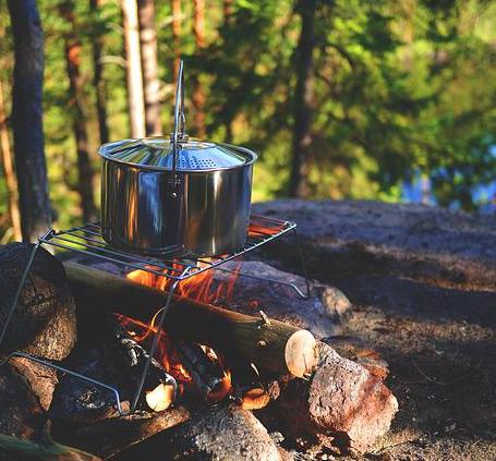 Primitive camping cooking